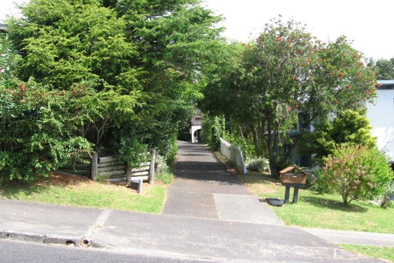 Photo of property in 2/14 Waiau Street, Torbay, Auckland, 0630