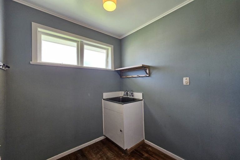 Photo of property in 11 Hitchings Avenue, Onekawa, Napier, 4110