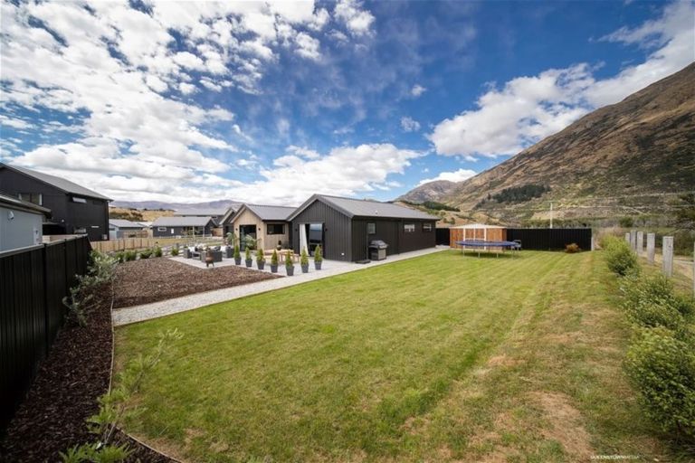 Photo of property in 25 Regent Street, Lower Shotover, Queenstown, 9304