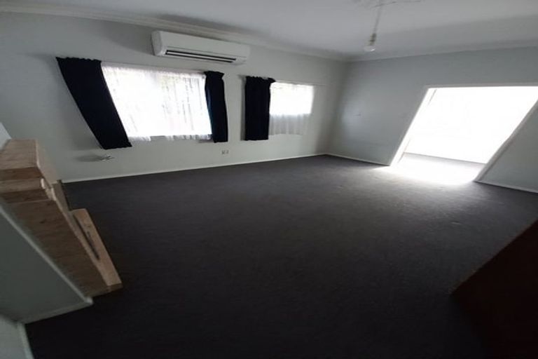 Photo of property in 62 Randwick Crescent, Moera, Lower Hutt, 5010