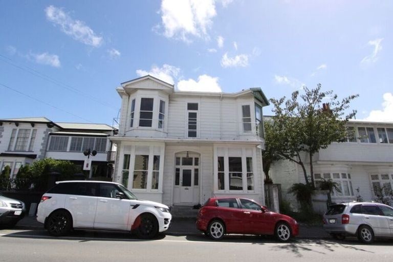 Photo of property in 212 The Terrace, Wellington Central, Wellington, 6011