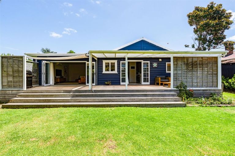 Photo of property in 8 Henry Street, Kensington, Whangarei, 0112