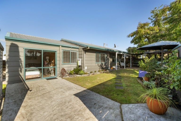 Photo of property in 72b Hartford Avenue, Papamoa Beach, Papamoa, 3118
