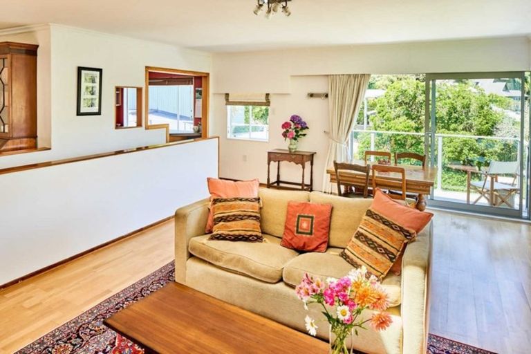 Photo of property in 37 Kotari Road, Days Bay, Lower Hutt, 5013