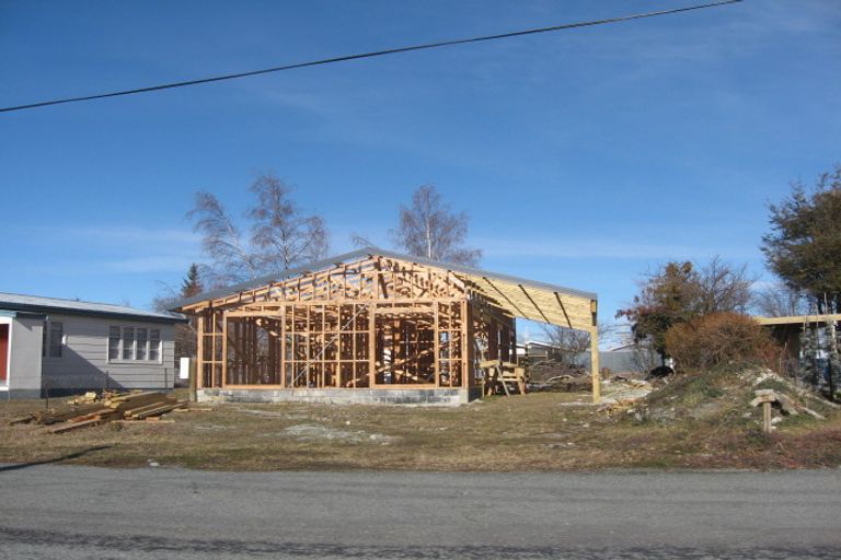 Photo of property in 16 Hopkins Road, Twizel, 7901