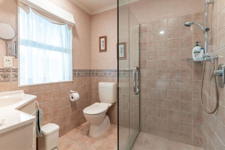 Photo of property in 12 Rewa Place, Lansdowne, Masterton, 5810