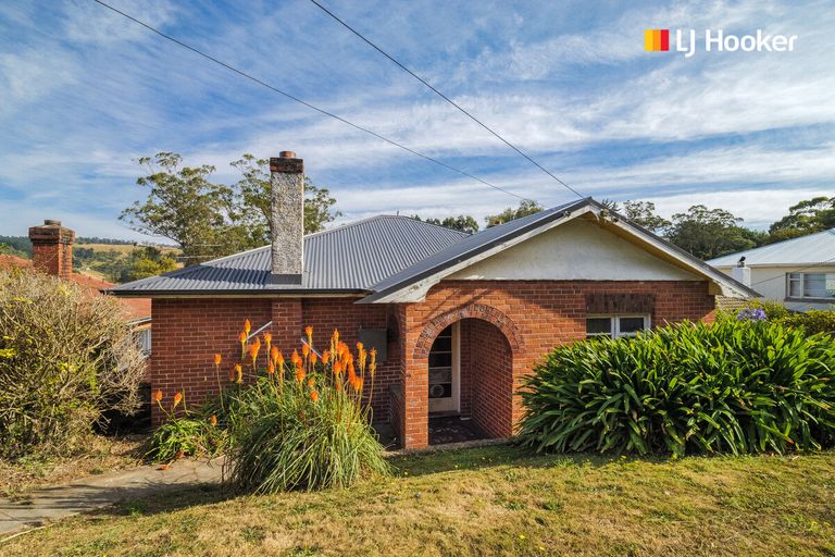 Photo of property in 26 Barr Street, Kenmure, Dunedin, 9011