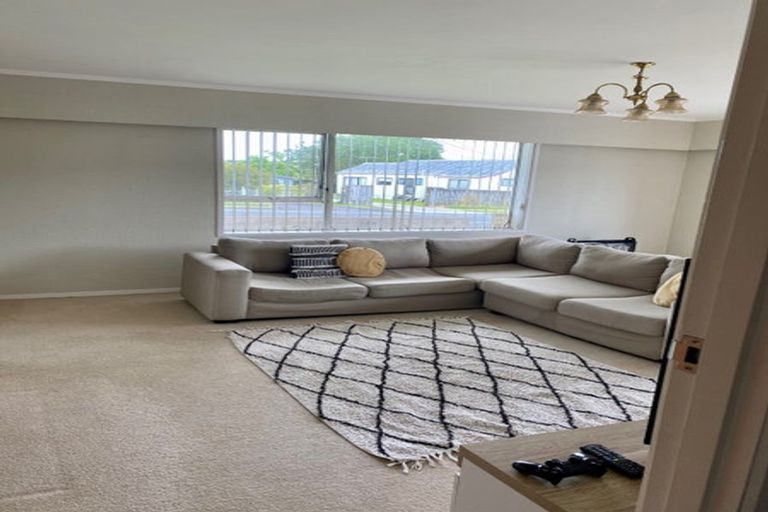 Photo of property in 1/83 Flanshaw Road, Te Atatu South, Auckland, 0610