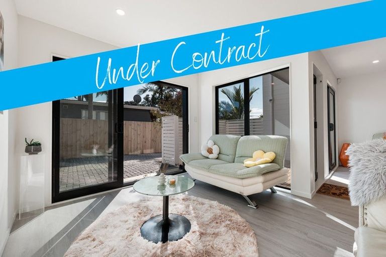 Photo of property in 15c Renata Crescent, Te Atatu Peninsula, Auckland, 0610