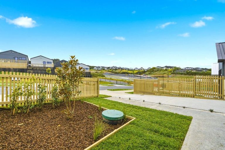 Photo of property in 14 Kopu Road, Orewa, 0931