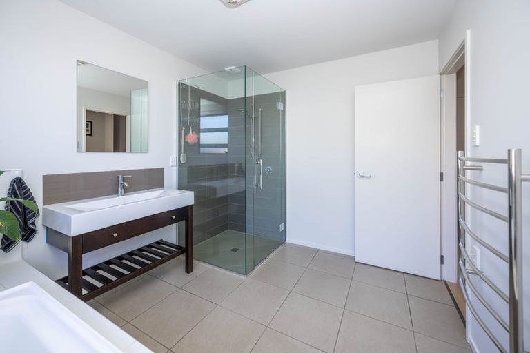 Photo of property in 19 Shalimar Place, Huntington, Hamilton, 3210