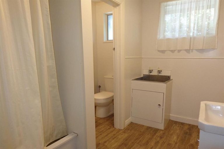 Photo of property in 2/57 Mathesons Road, Phillipstown, Christchurch, 8011