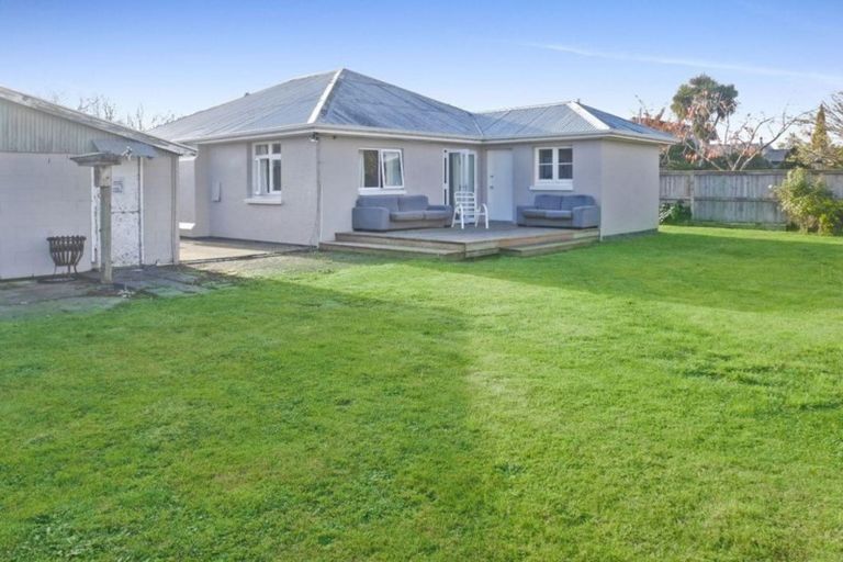 Photo of property in 39 Claridges Road, Casebrook, Christchurch, 8051