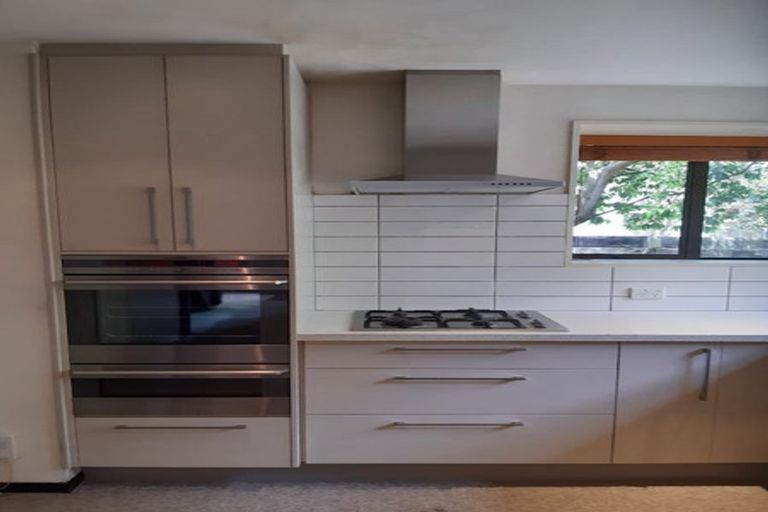 Photo of property in 11b Chevron Place, Ilam, Christchurch, 8041