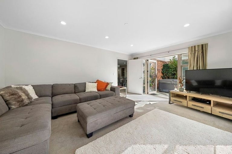 Photo of property in 42 Evergreen Crescent, Trentham, Upper Hutt, 5018