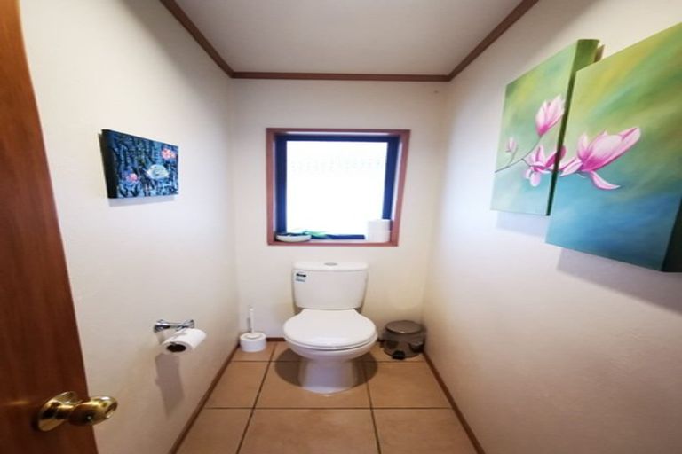 Photo of property in 307 Kaipara Road, Papakura, 2582