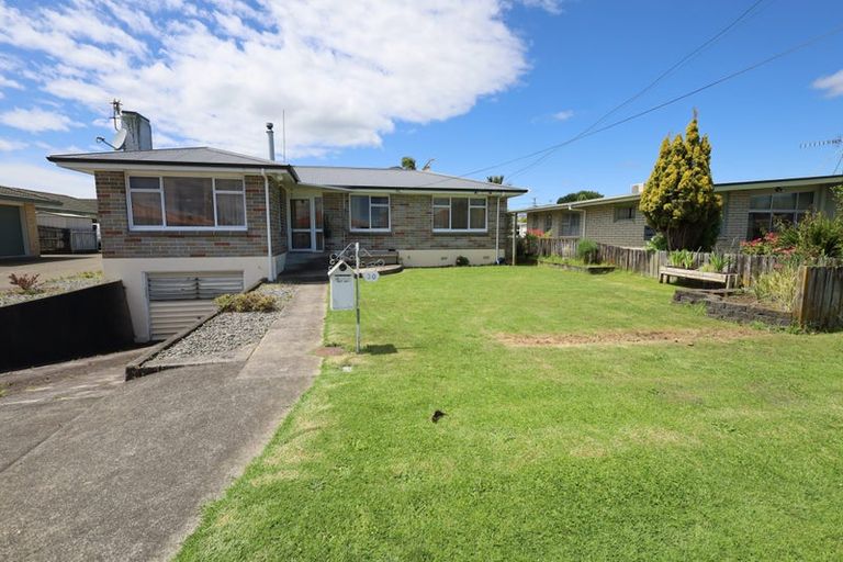 Photo of property in 30 Hillstone Avenue, Gate Pa, Tauranga, 3112