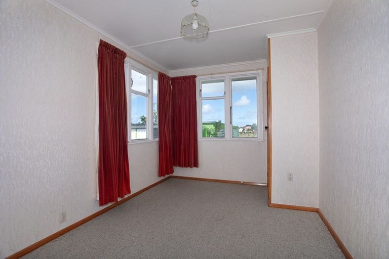 Photo of property in 22 Barton Street, Marton, 4710