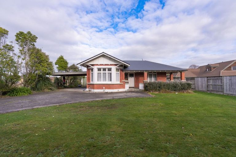 Photo of property in 92 Roy Street, Palmerston North, 4410