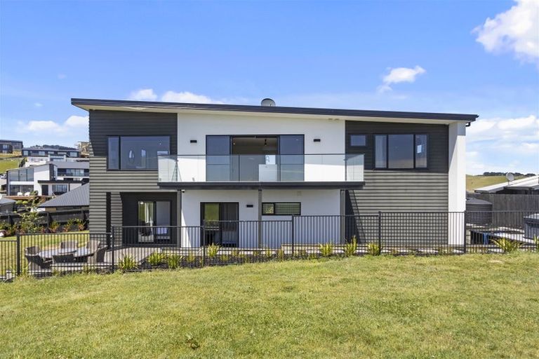Photo of property in 129 Penruddock Rise, Westmorland, Christchurch, 8025