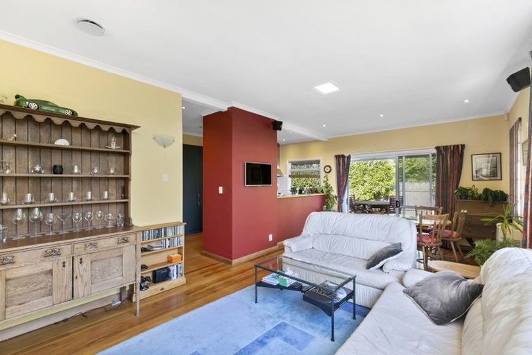 Photo of property in 47 Mandalay Terrace, Khandallah, Wellington, 6035