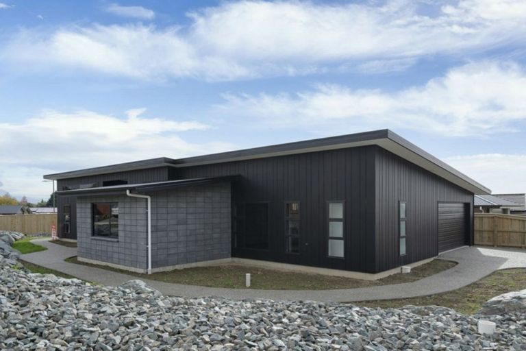 Photo of property in 16 Sabine Drive, Richmond, 7020