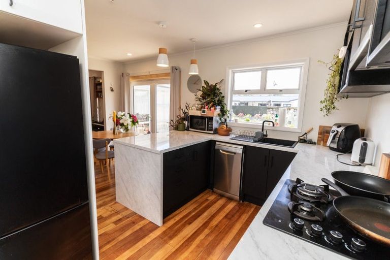 Photo of property in 43 Norfolk Street, Wainuiomata, Lower Hutt, 5014