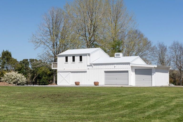 Photo of property in 339 Clifton Road, Whitford, Howick, 2571