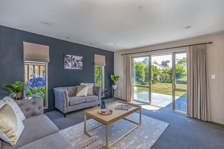 Photo of property in 9 Lassiter Green, Northwood, Christchurch, 8051