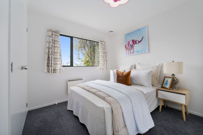 Photo of property in 257 Glengarry Road, Glen Eden, Auckland, 0602