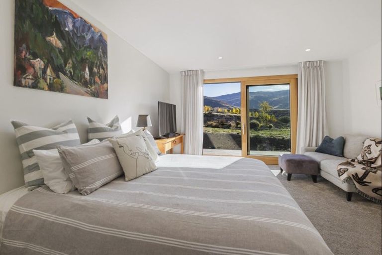 Photo of property in 112 Hall Road, Bannockburn, Cromwell, 9384