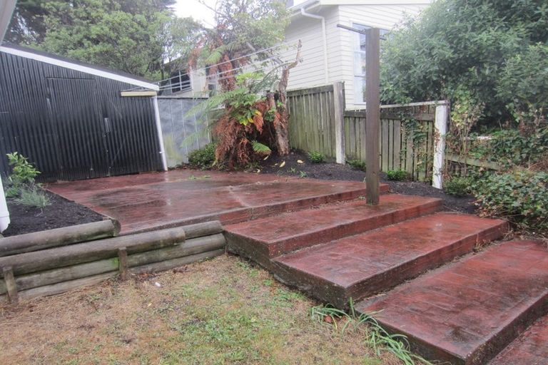 Photo of property in 37 Cambrian Street, Churton Park, Wellington, 6037