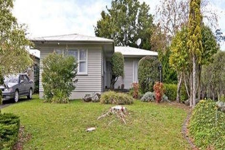 Photo of property in 24 O'halloran Road, Howick, Auckland, 2014