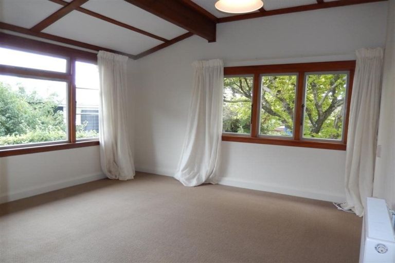 Photo of property in 107 Belt Road, New Plymouth, 4310