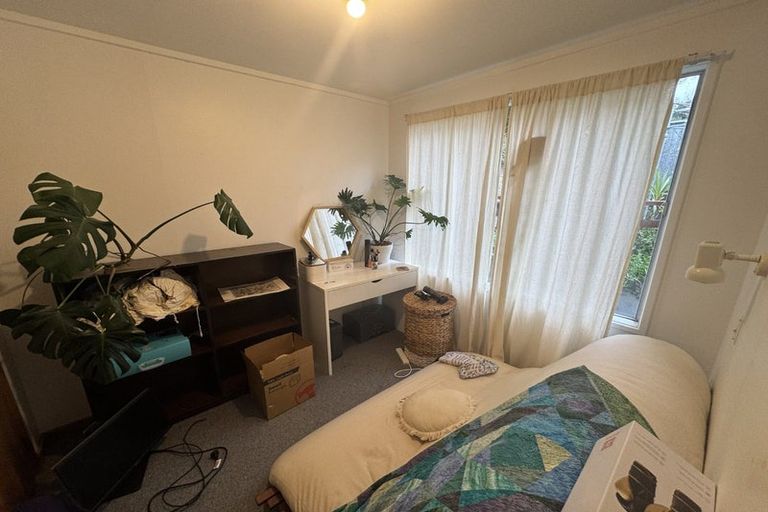 Photo of property in 13-13a Espin Crescent, Karori, Wellington, 6012