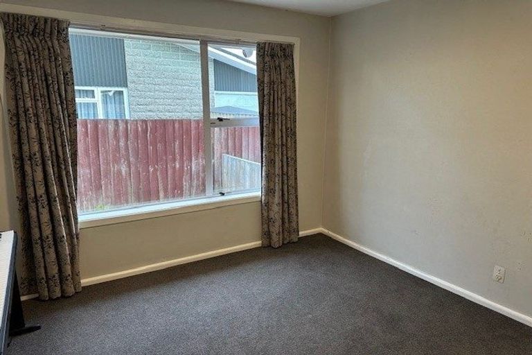 Photo of property in 1/43 Erin Crescent, Mairehau, Christchurch, 8013