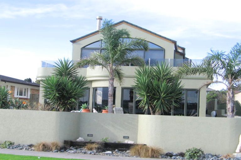 Photo of property in 14a The Parade, Bucklands Beach, Auckland, 2012