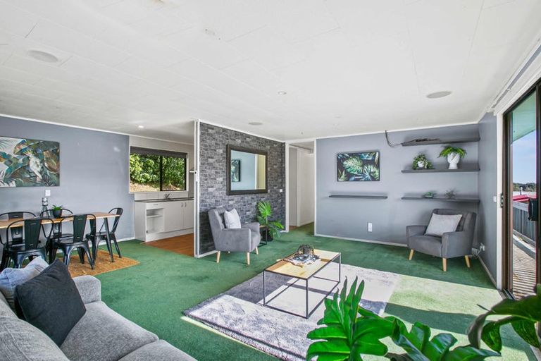 Photo of property in 41 Herekawe Drive, Spotswood, New Plymouth, 4310