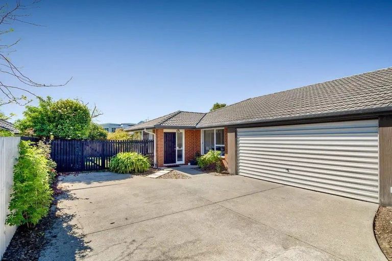 Photo of property in 30b Takaro Avenue, Sockburn, Christchurch, 8042