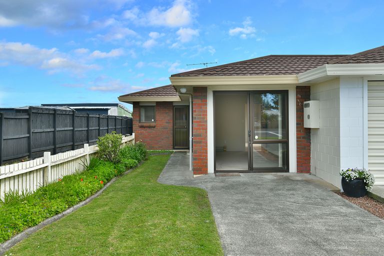 Photo of property in 178b Centreway Road, Orewa, 0931