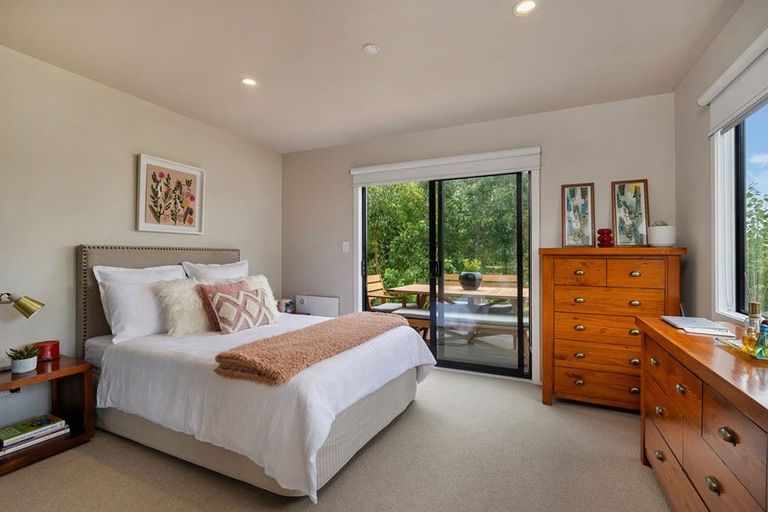 Photo of property in 6 Robins Way, Pokeno, 2471