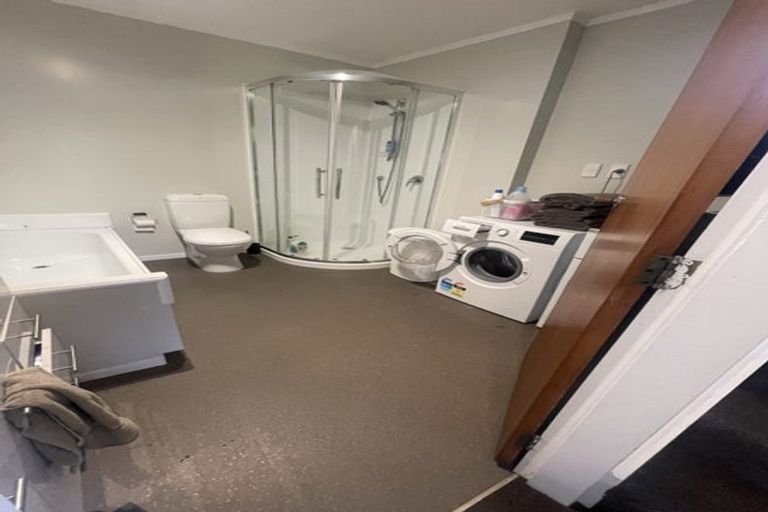 Photo of property in 15 Burdendale Grove, Churton Park, Wellington, 6037