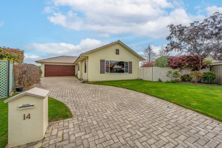 Photo of property in 14 Flemington Place, Taradale, Napier, 4112