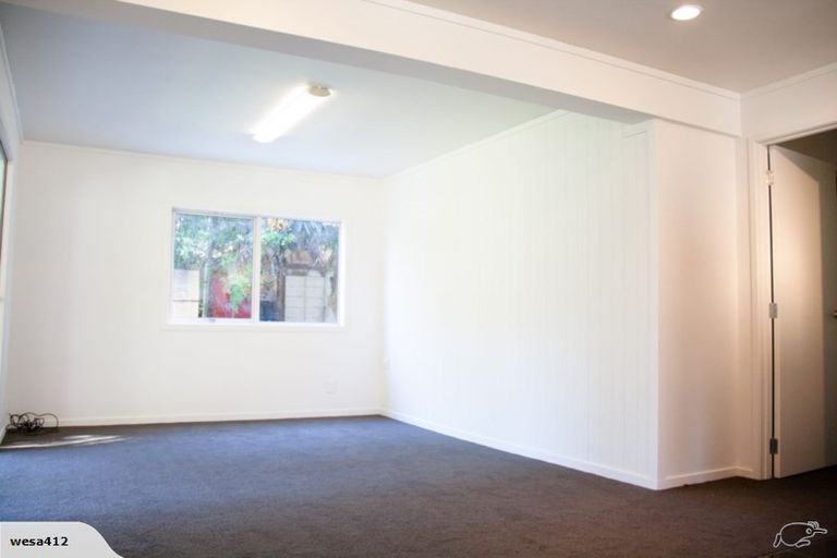 Photo of property in 11 Nea Place, Hillcrest, Auckland, 0627