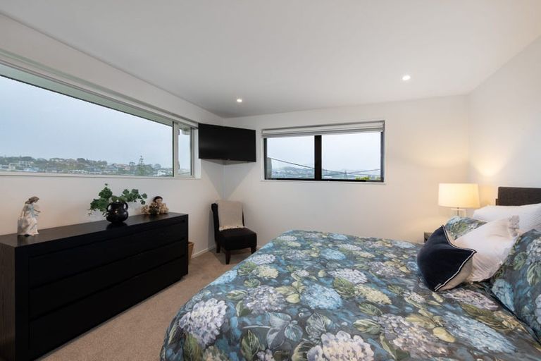 Photo of property in 7b Gulf Road, Murrays Bay, Auckland, 0630