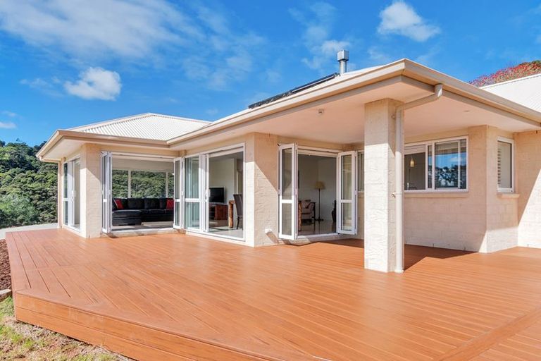 Photo of property in 66 Manuka Grove, Helensville, 0875