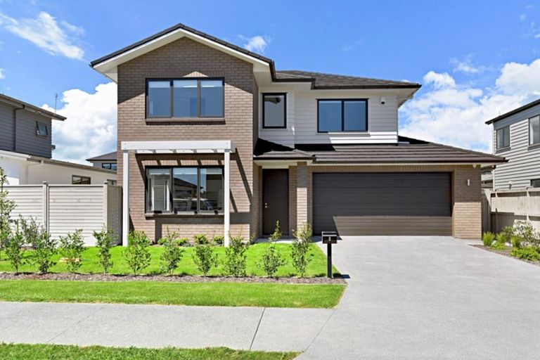 Photo of property in 8 Nganui Avenue, Takanini, 2112