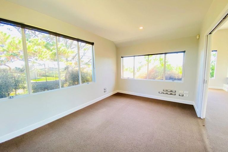 Photo of property in 5j The Prom, Coatesville, Albany, 0793