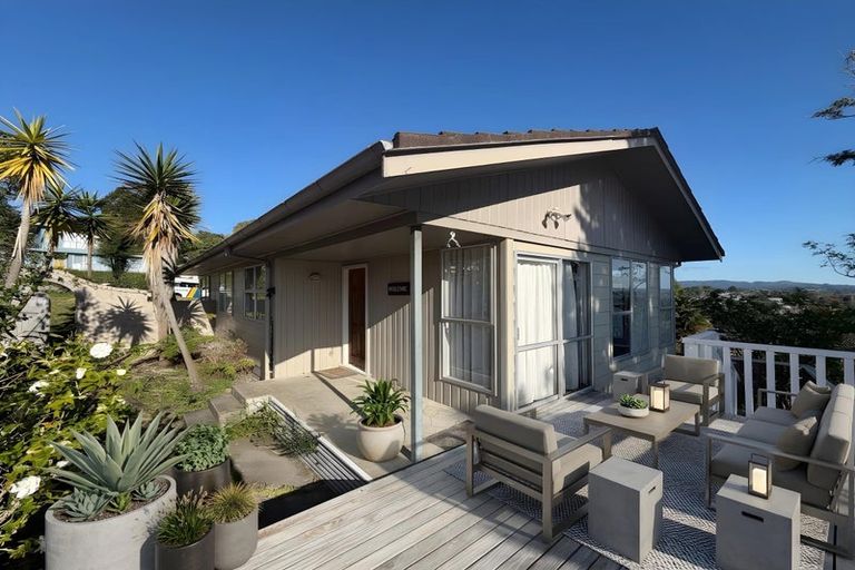 Photo of property in 32 Terra Nova Street, Glen Eden, Auckland, 0602