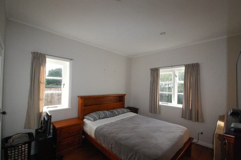 Photo of property in 69 Waiwhetu Road, Waterloo, Lower Hutt, 5011